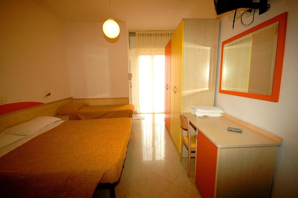 superior room | individually furnished, desk, free wifi, bed sheets