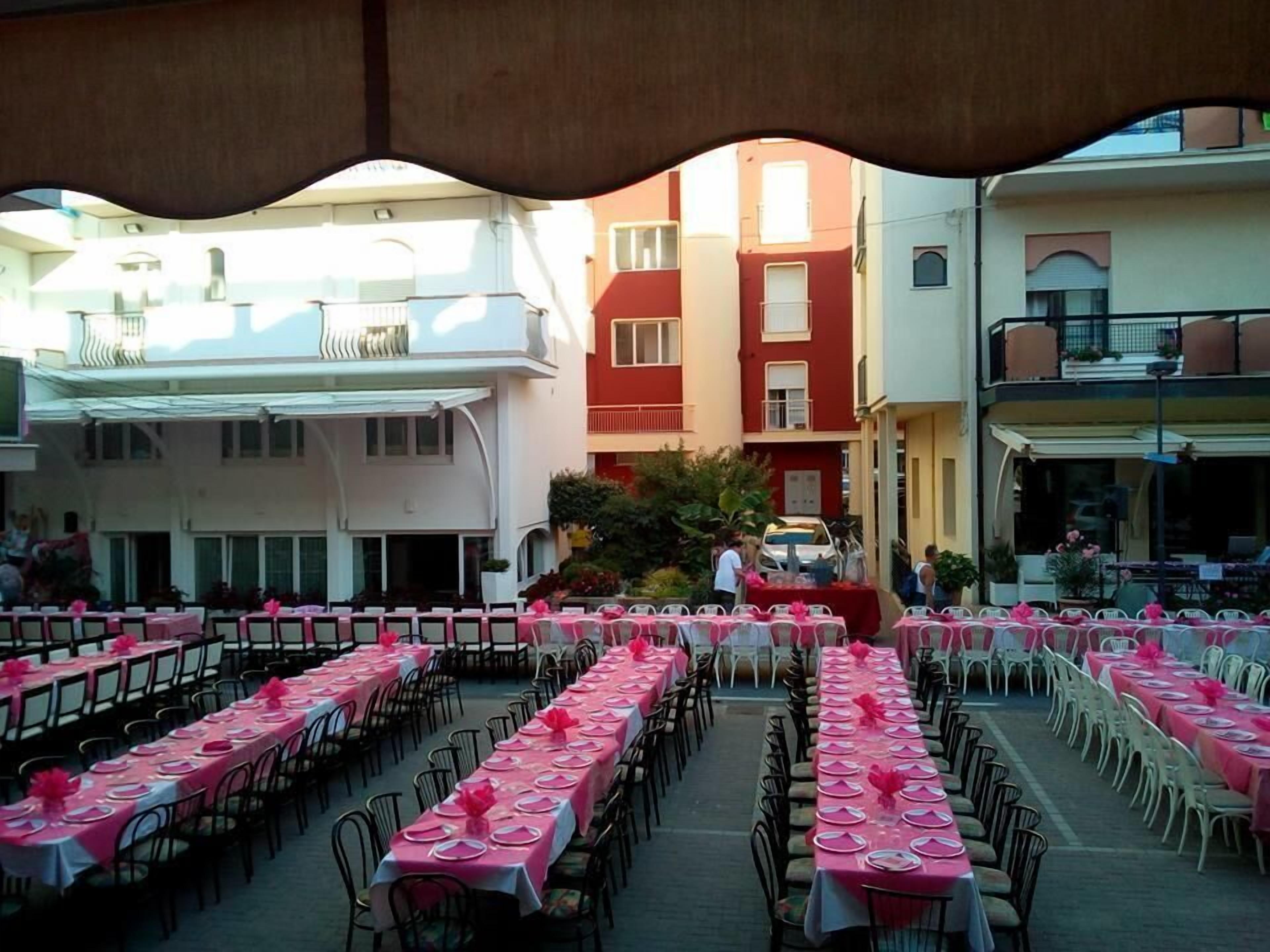 banquet hall