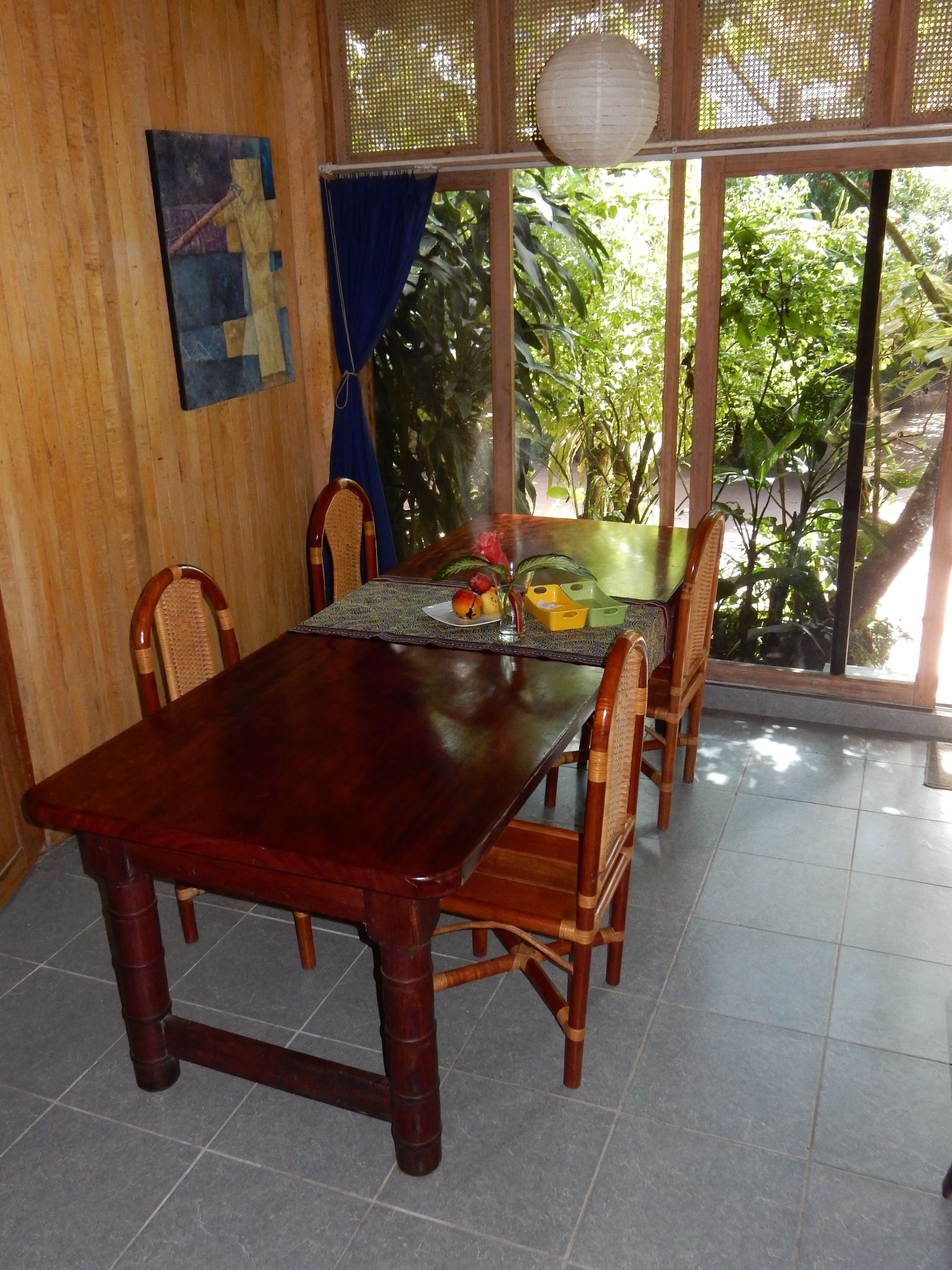 standard room | in-room dining