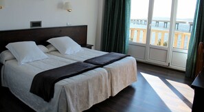 Minibar, blendingsgardiner og wi-fi (inkludert)