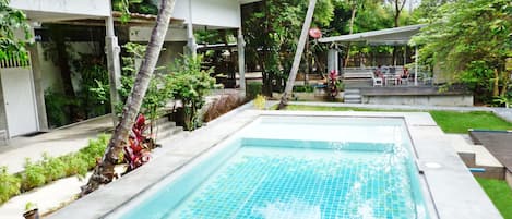 Piscine extérieure