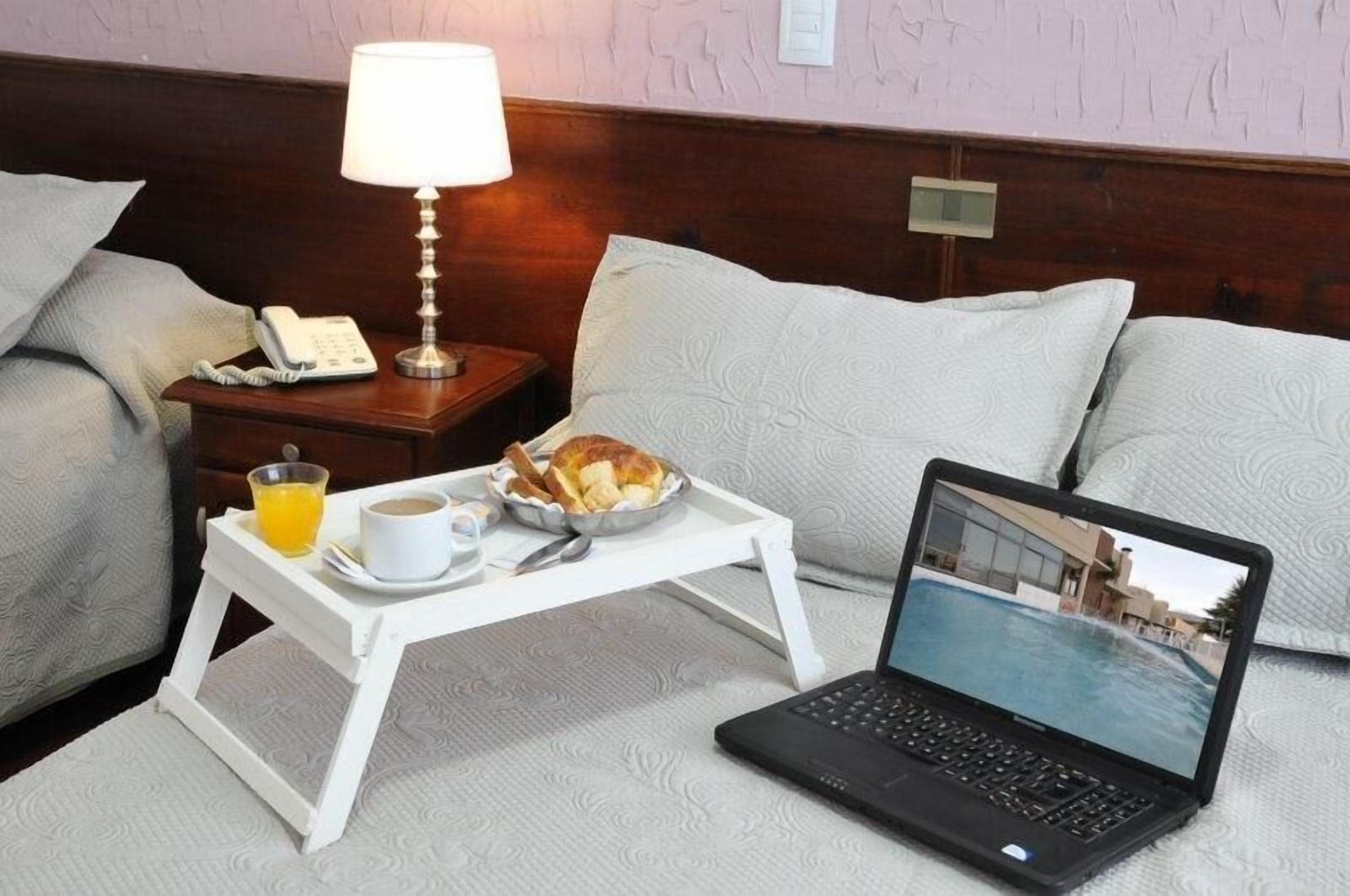 Room service – dining