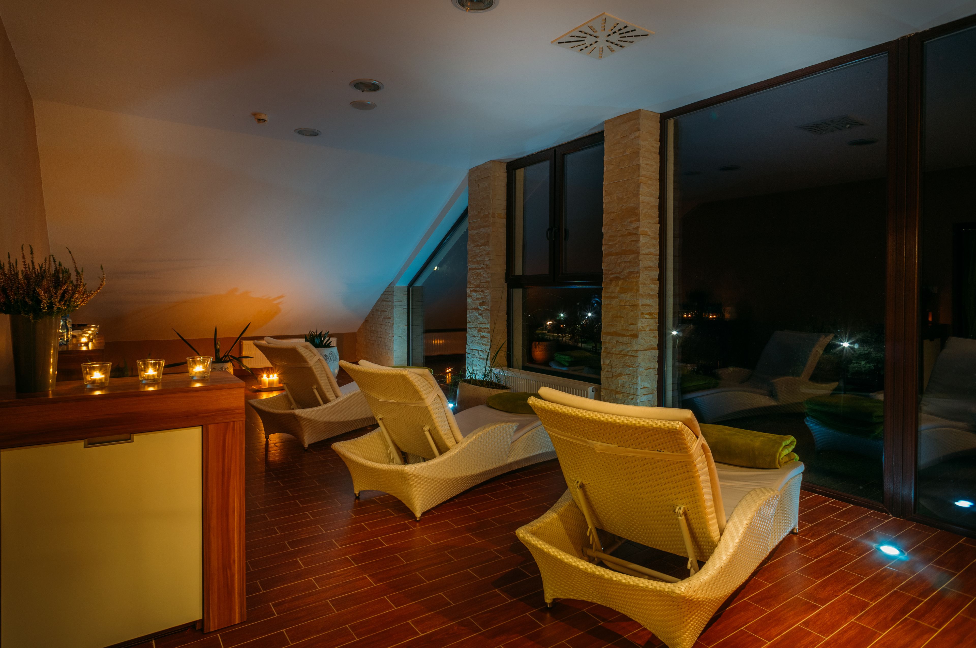 couples treatment room(s), sauna, body treatments, aromatherapy