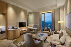 Minibar, in-room safe, desk, laptop workspace