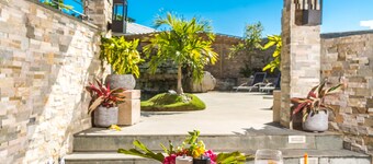 Kokomo Botanical Resort - Caribbean Family Cottages
