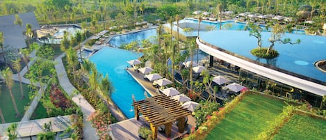 المنشأة من الخارج