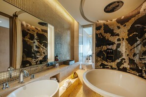 Combined shower/bathtub, deep-soaking bathtub, rainfall showerhead