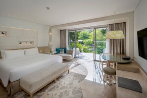 Premium bedding, minibar, in-room safe, desk