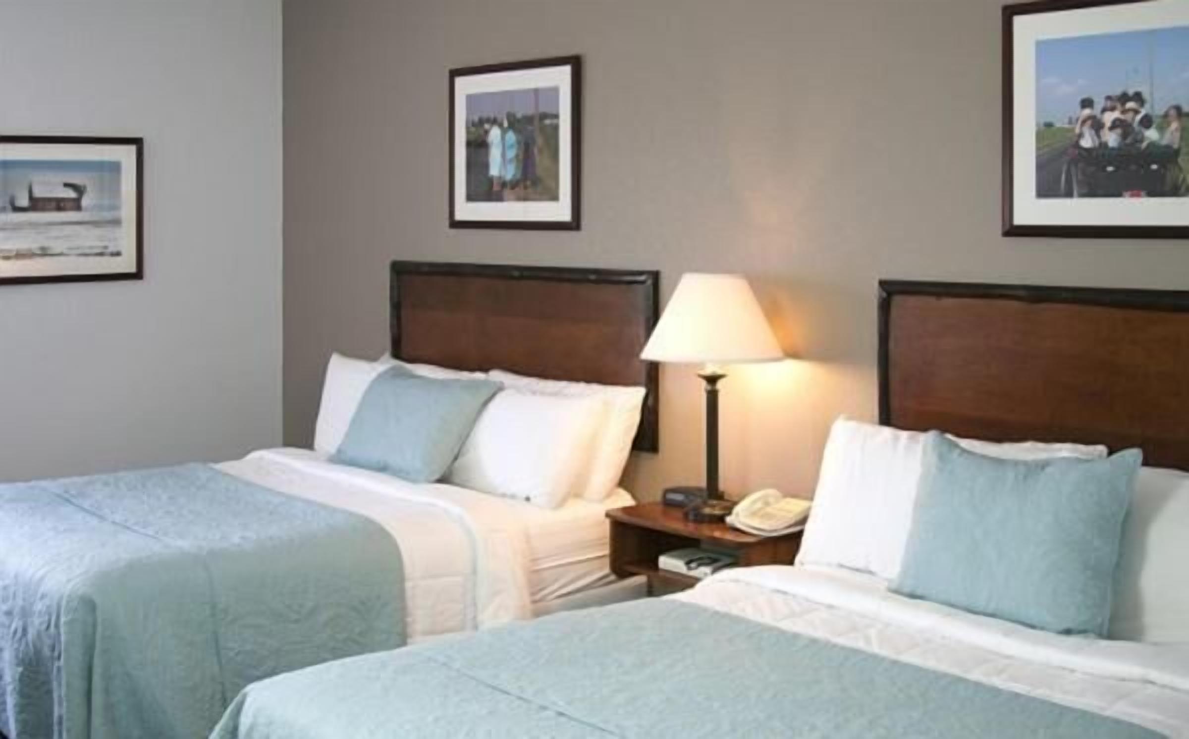 free wifi, bed sheets, alarm clocks