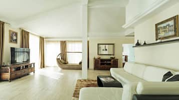 Presidential Apartment, 2 Bedrooms, Balcony, Sea View | Living room | LCD TV