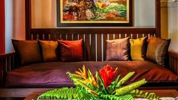 Rajah Room | Living area