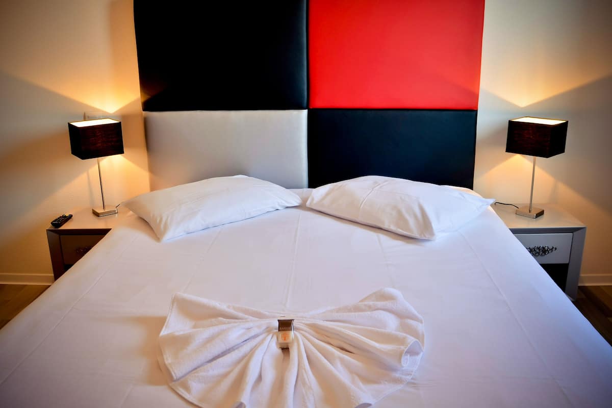 1 bedroom, desk, soundproofing, iron/ironing board