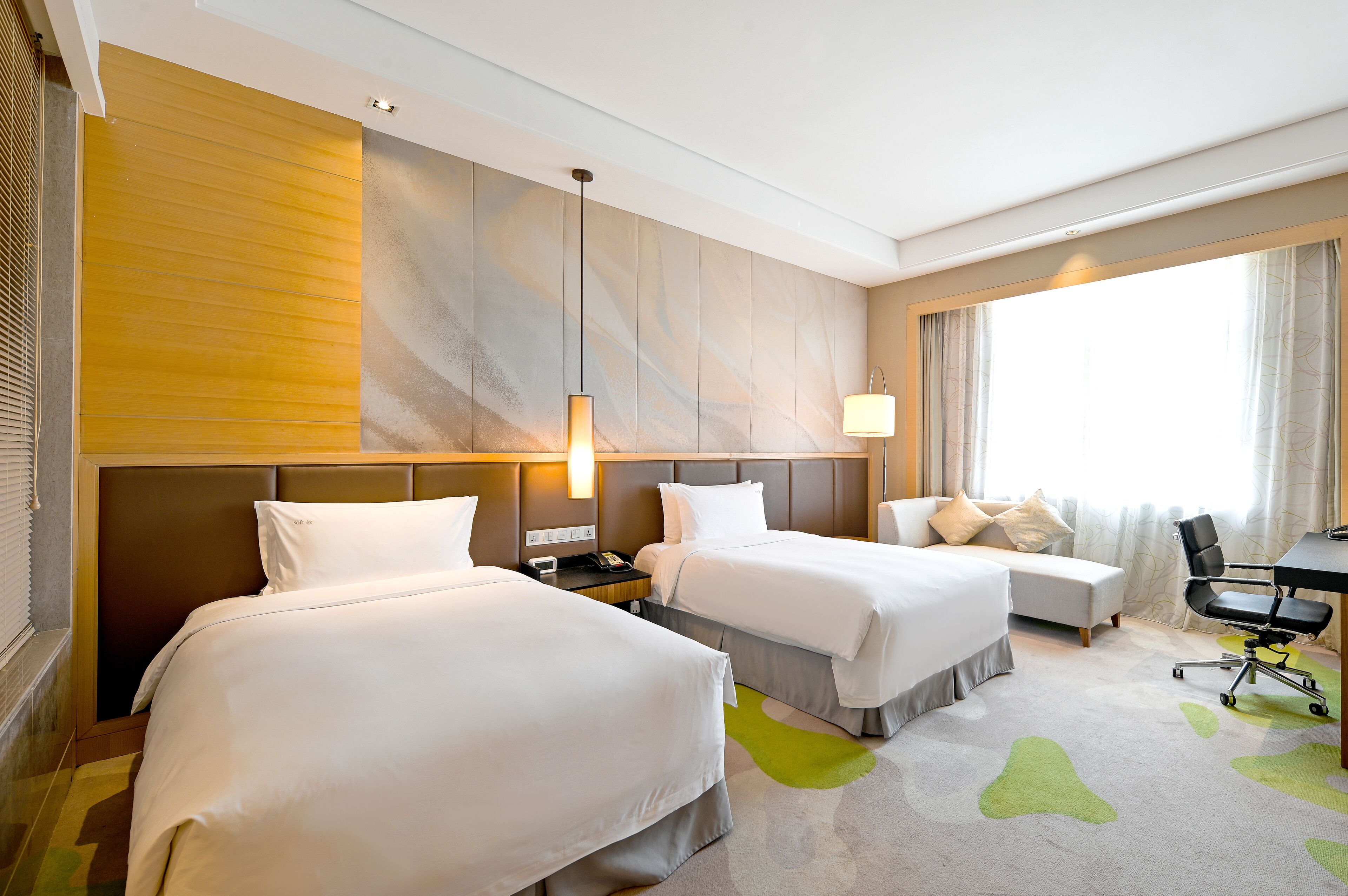 down duvets, minibar, in-room safe, desk