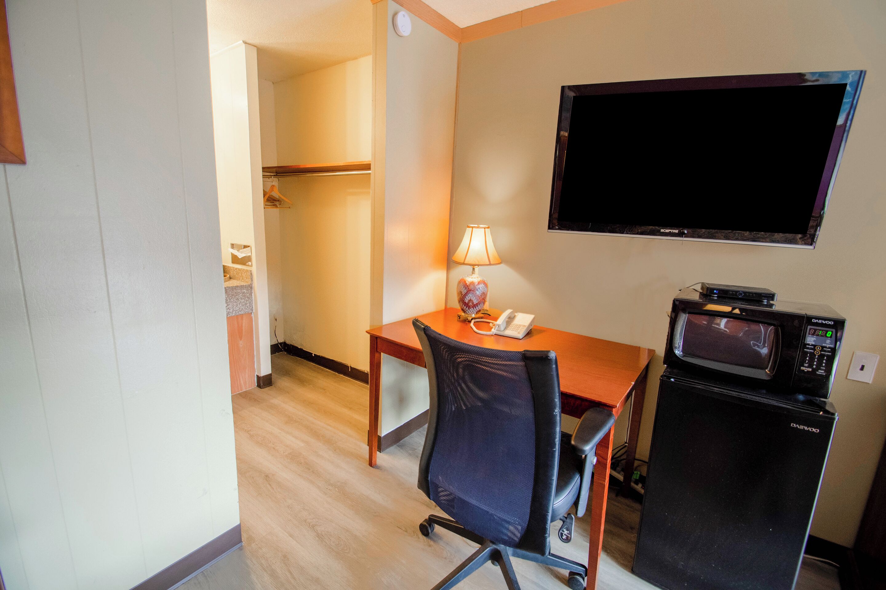 Blackout curtains, free WiFi, bed sheets