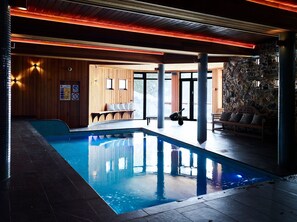 Indoor pool, pool loungers - Astra Falls Creek (Falls Creek)