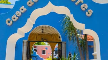 Entrada al alojamiento