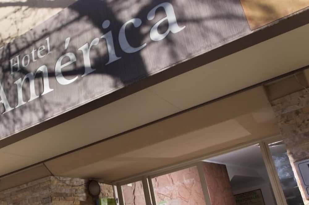 Hotel América