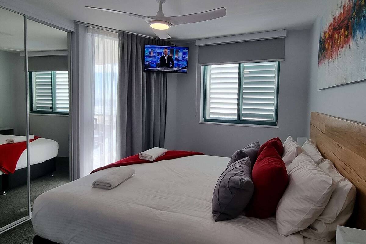 Superior Two Bedroom Ocean View Roof Top Apartment | 1 chambre, décoration personnalisée, ameublement personnalisé