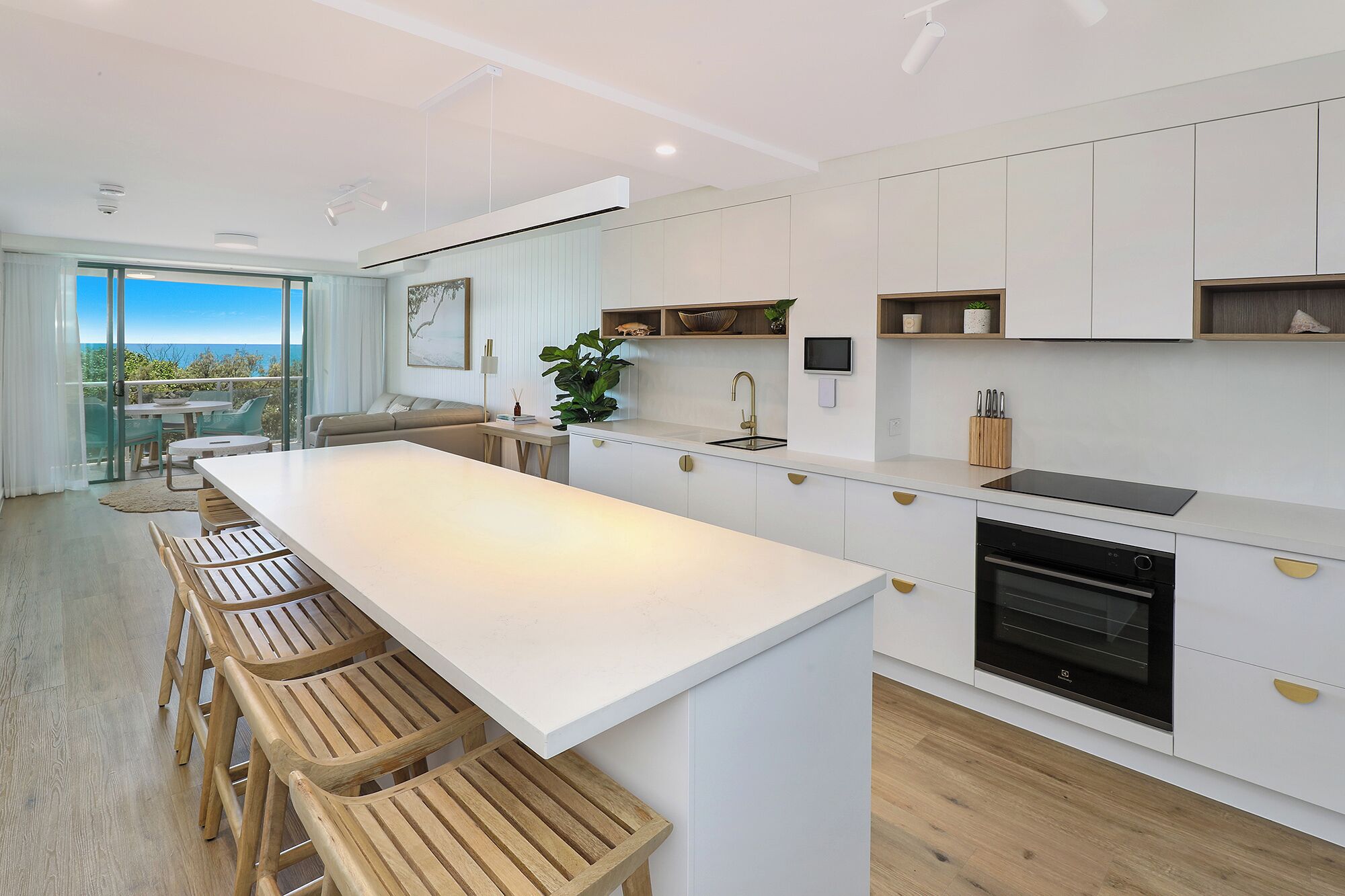 Superior Two Bedroom Ocean View Apartment | Cuisine privée | Micro-ondes, plaque de cuisson, cafetière/bouilloire