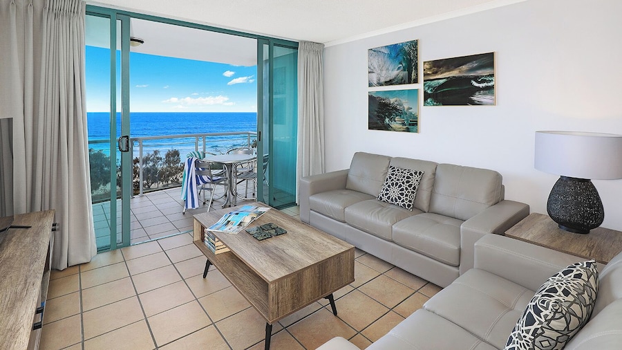 Grand Palais Boolarong Beachside Resort