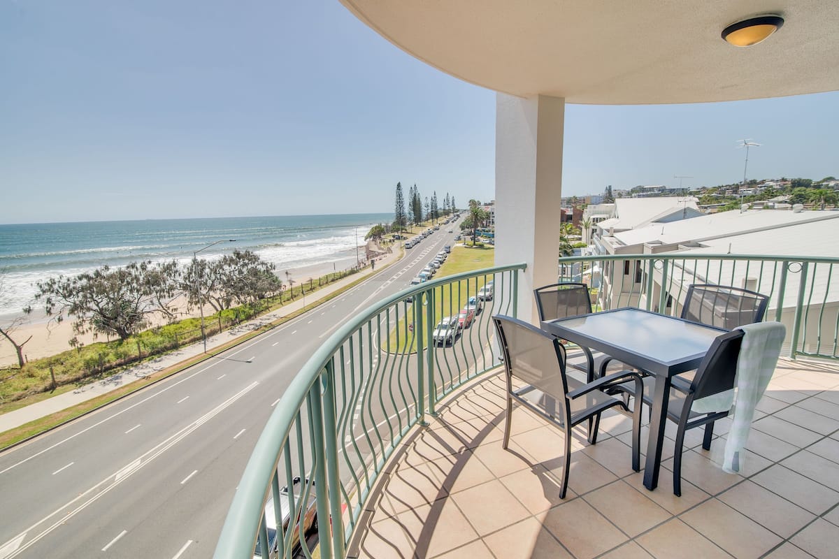 Three bedroom Ocean View Apartment | Utsikt mot strand/hav
