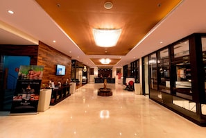 Lobby - Ramada by Wyndham Neemrana (Neemrana)