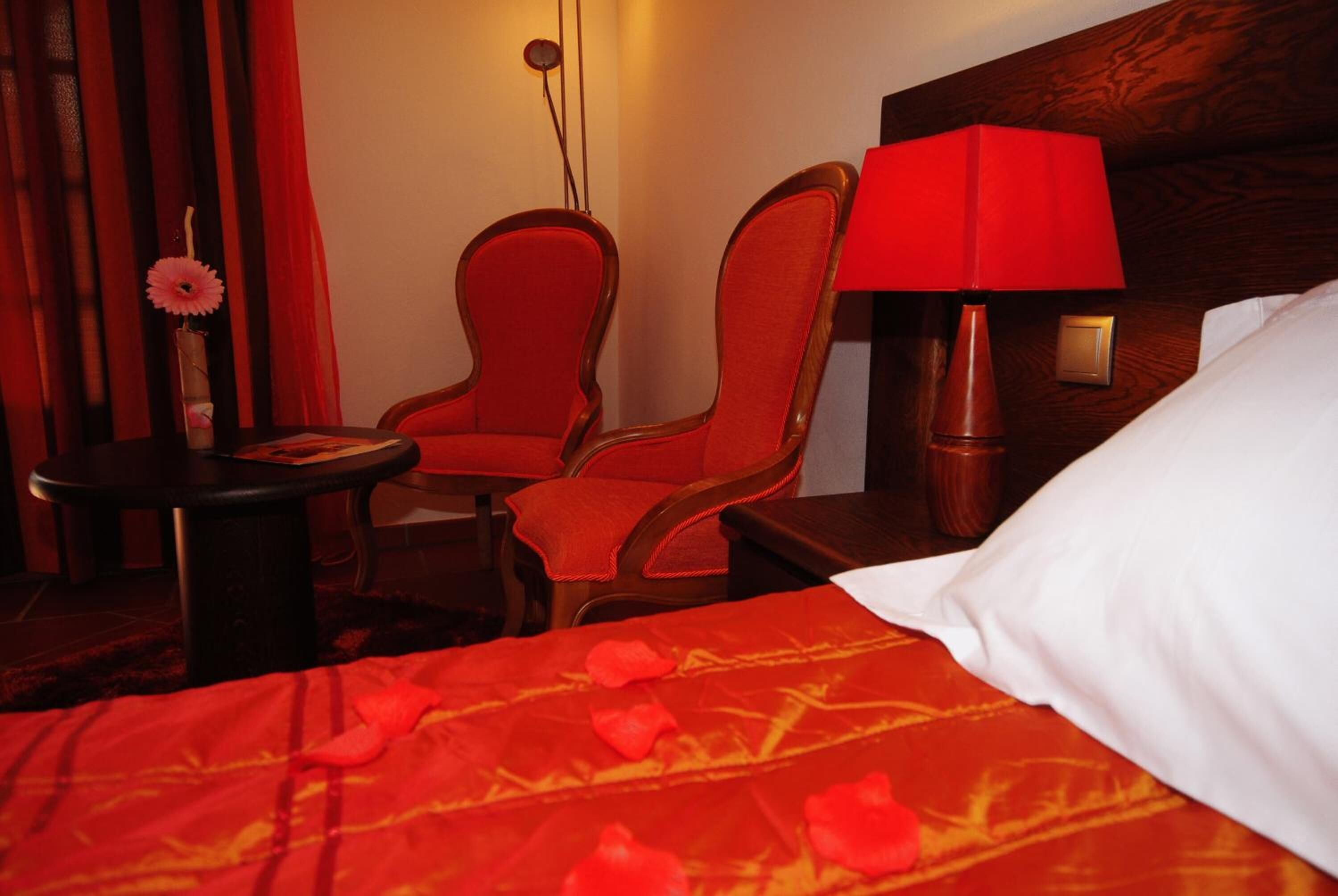 1 bedroom, minibar, in-room safe, desk