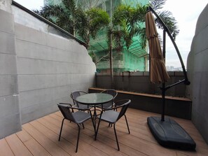 Balcony King Suite | Balcony - Lido De Paris Hotel (Manila)