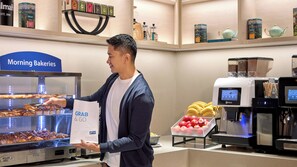 Desayuno bufé gratuito y diario