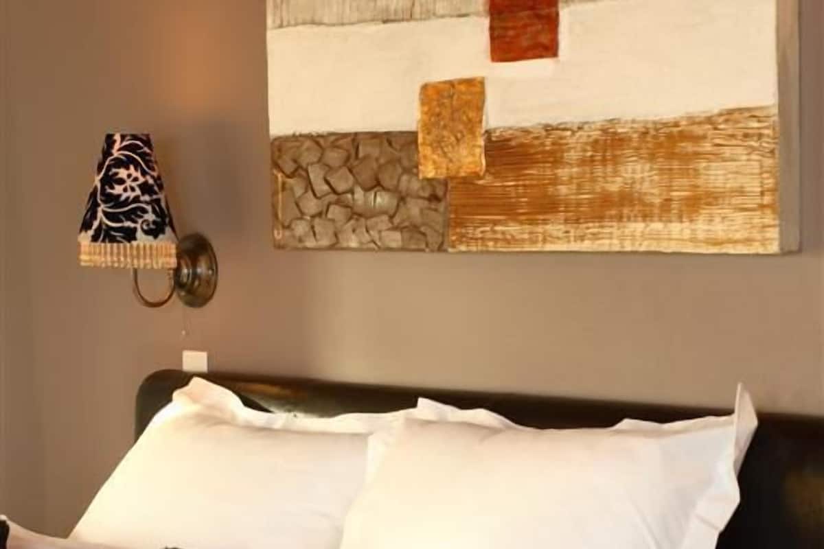 Habitación con 1 cama doble o 2 individuales | Minibar, caja fuerte, wifi gratis
