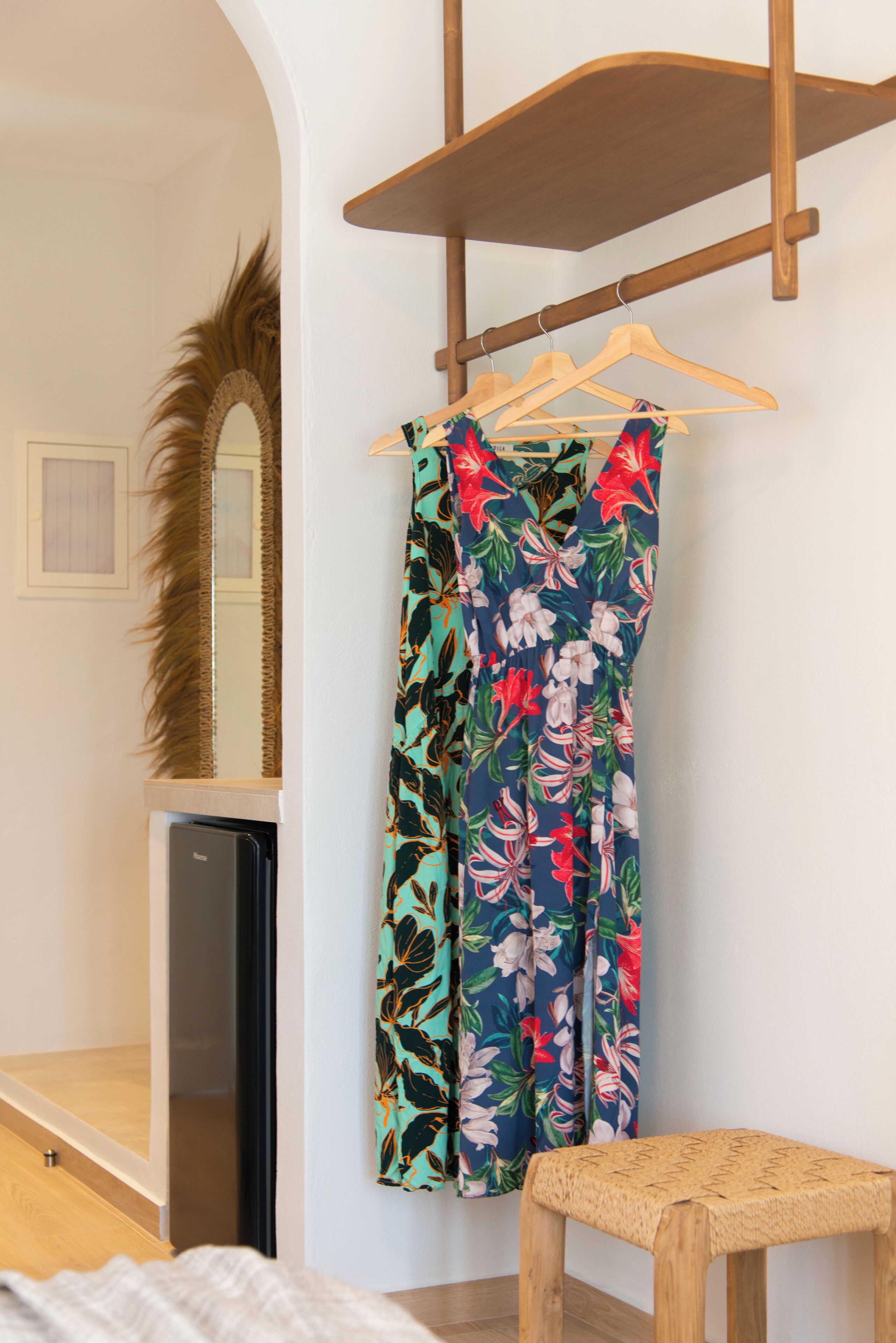 deluxe double room, garden view | 1 bedroom, in-room safe, soundproofing, iron/ironing board