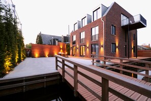 Exterior - Blue Mansion Hotel (Aalsmeer)