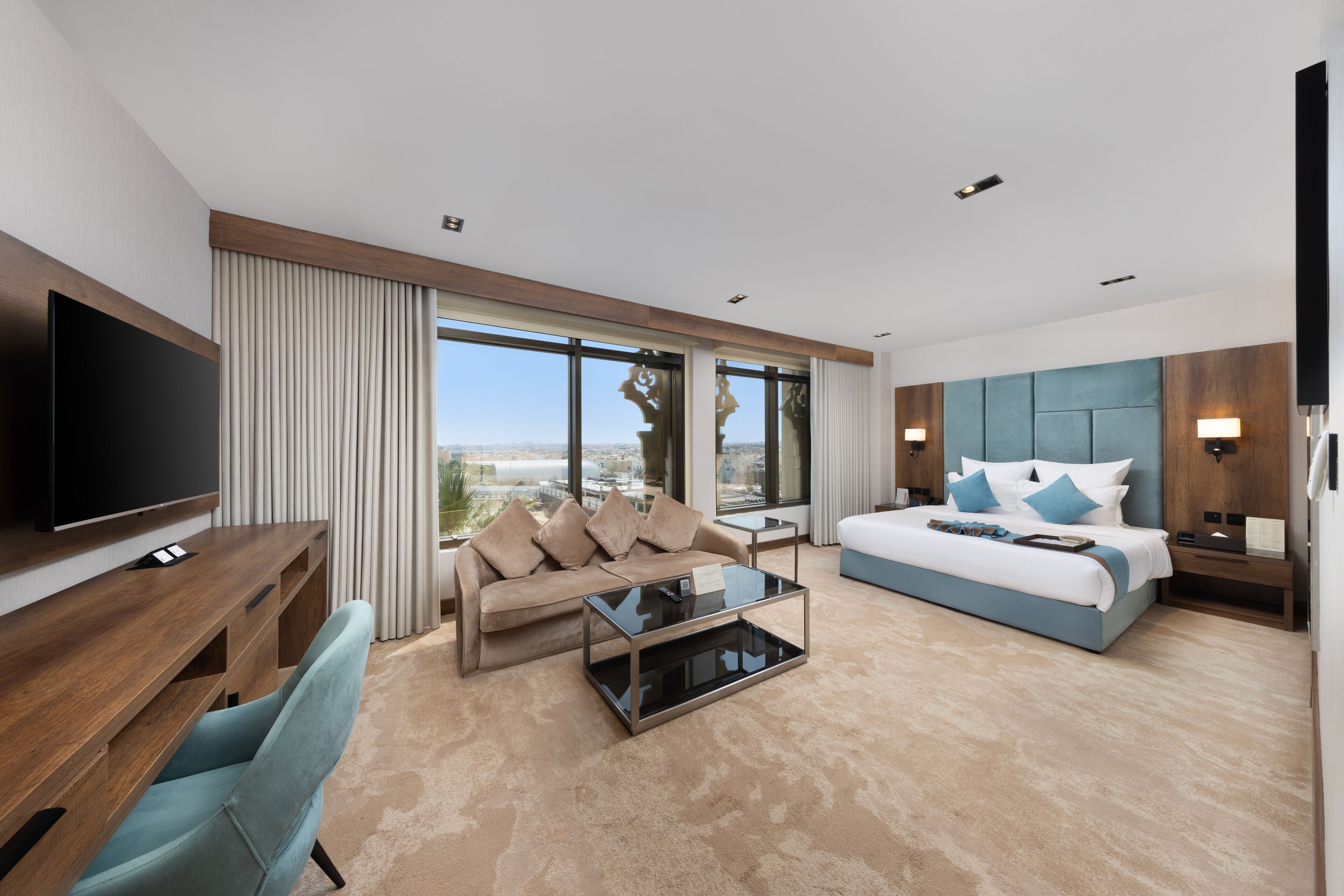 Minibaari, tallelokero huoneessa