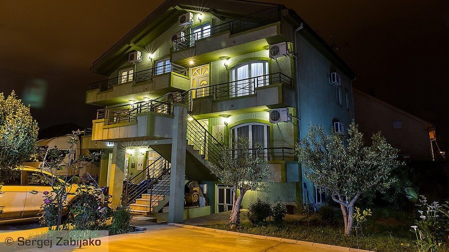 Hotel M