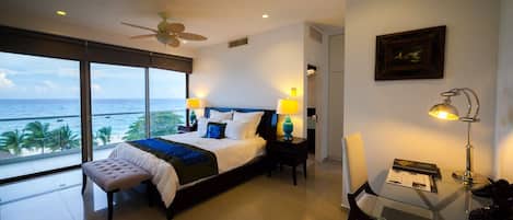 Penthouse | Egyptian cotton sheets, premium bedding, down duvets, in-room safe