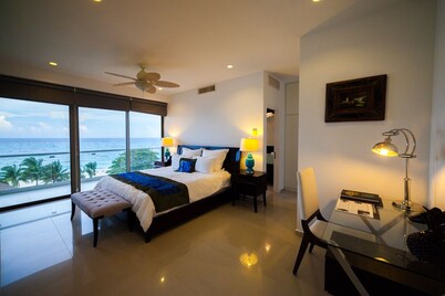 The 5th Avenue Hotel