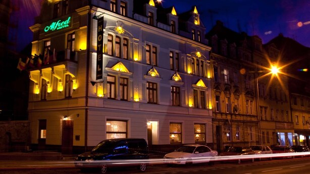 Unclassified image, 1 of 59, button - Hotel Alfred (Karlovy Vary)