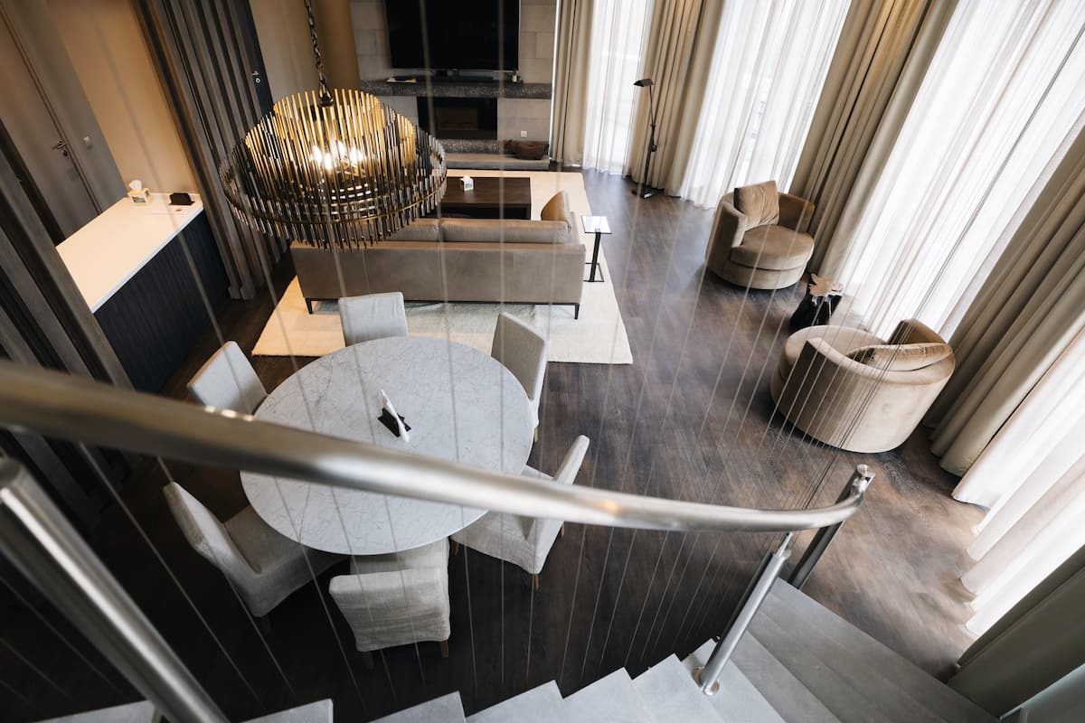 Presidential Suite | Living room | 32-inch LCD TV with digital channels, TV