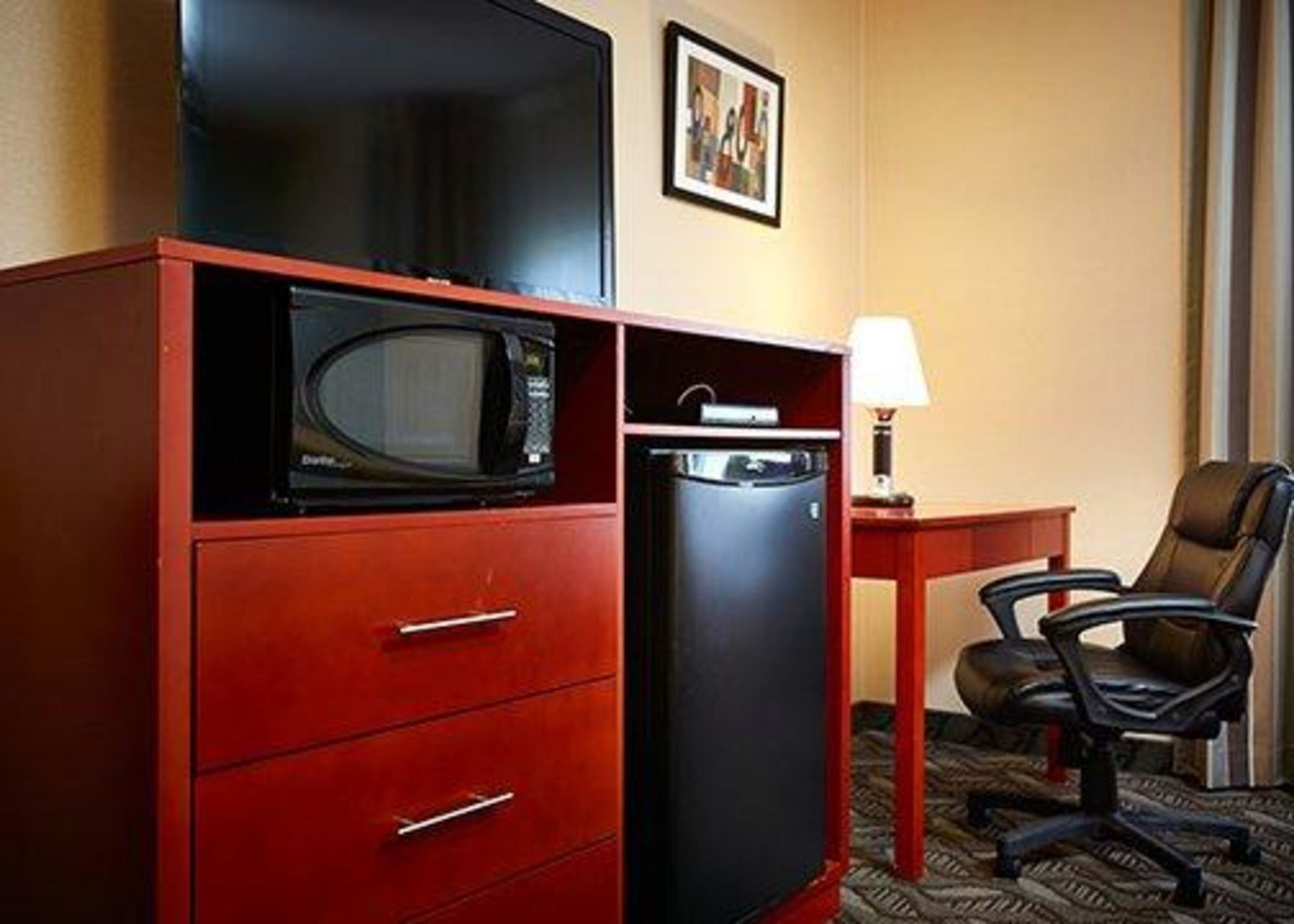 egyptian cotton sheets, premium bedding, select comfort beds, desk