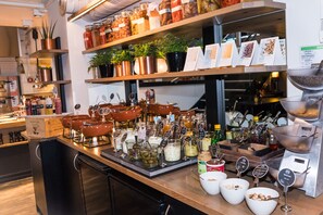 Free daily full breakfast - Hotel No13 (Bergen)