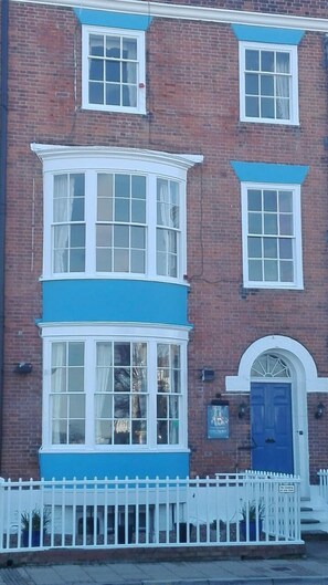 Exterior - The Cavendale (Weymouth)