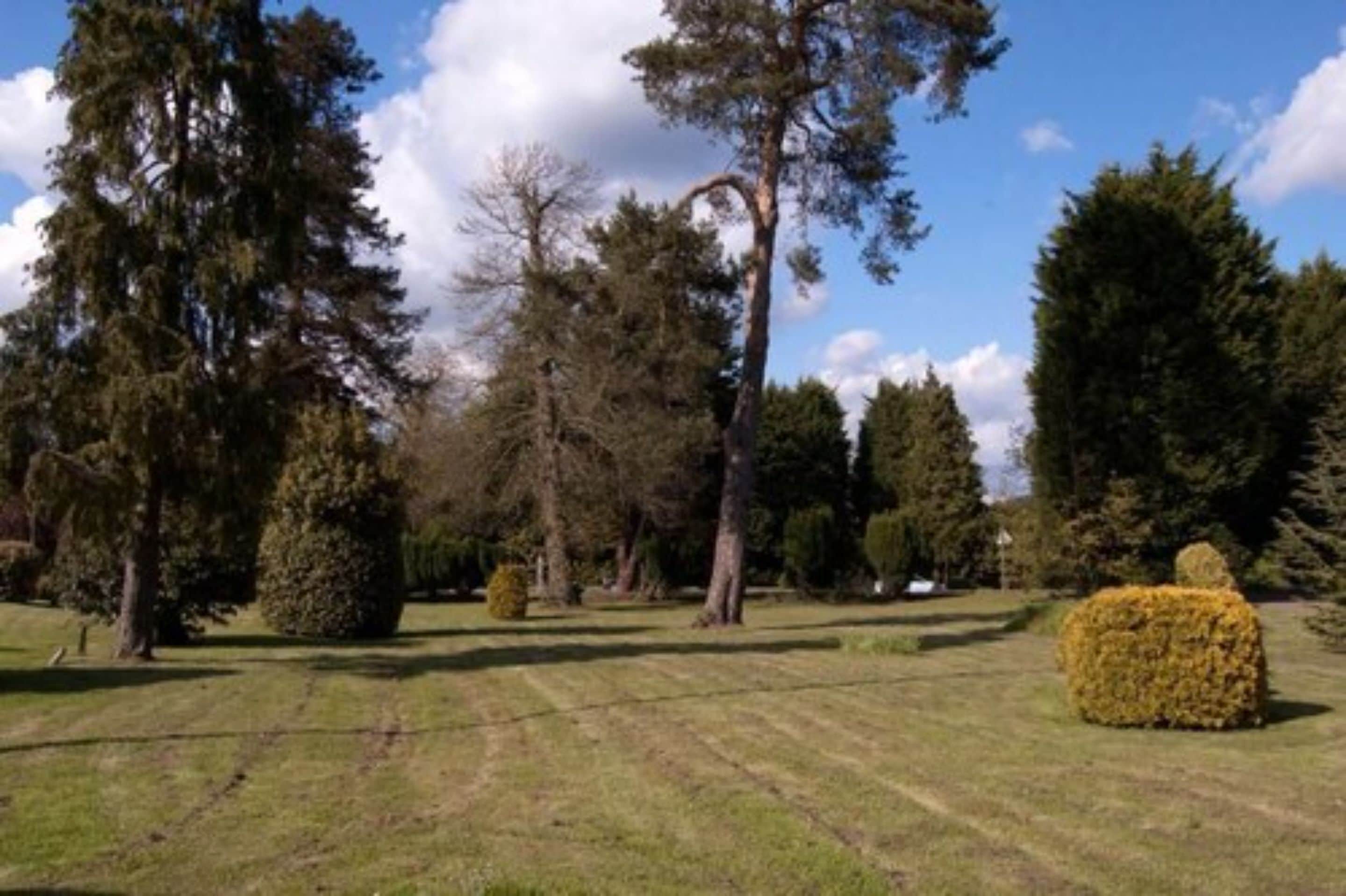 Photo - Worplesdon Place Hotel