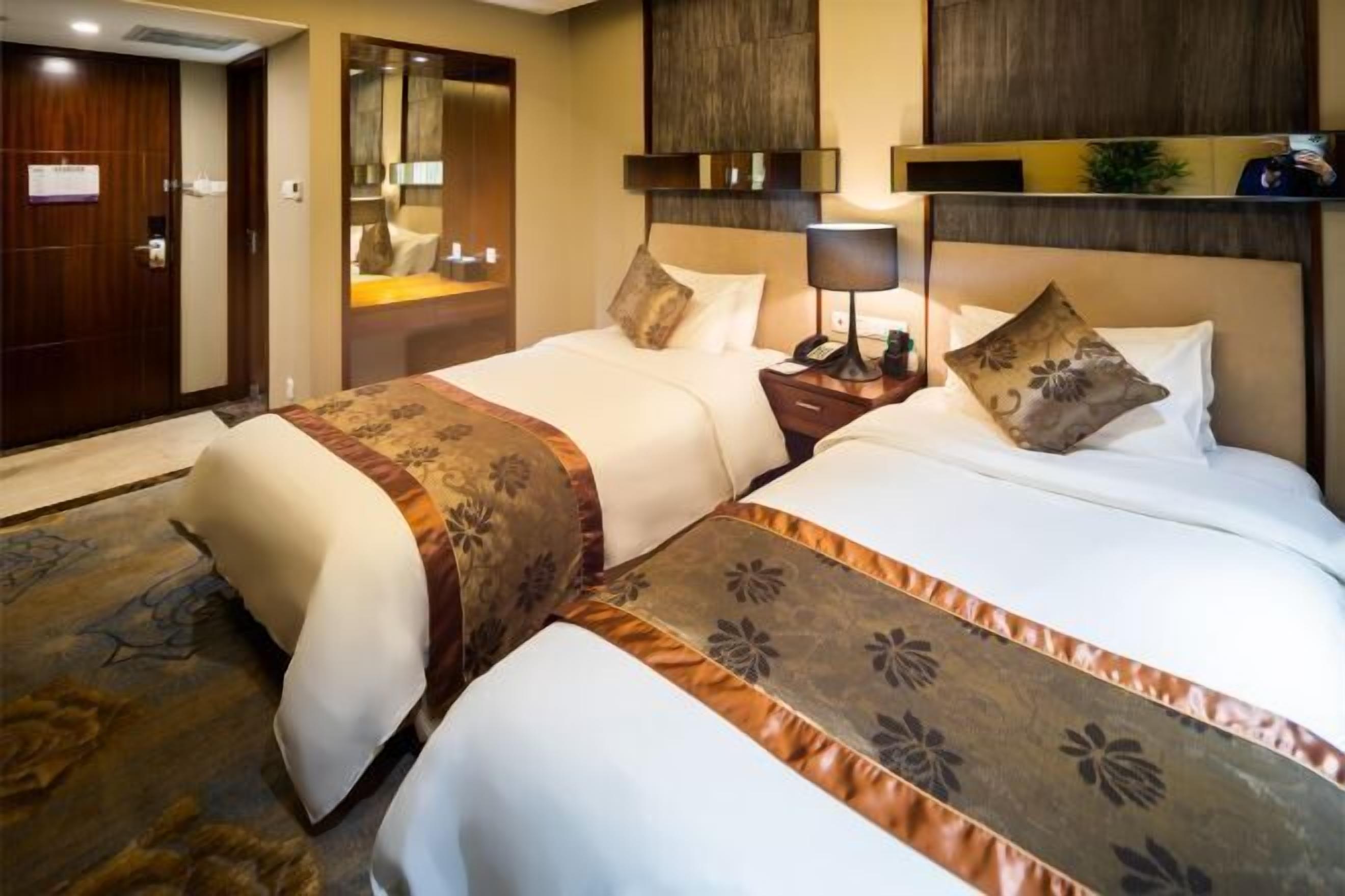 Minibar, desk, iron/ironing board, rollaway beds