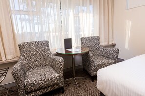 1 chambre, minibar, coffres-forts dans les chambres