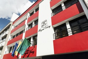 Fachada da propriedade