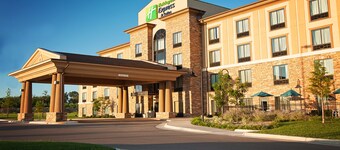 Holiday Inn Express & Suites Wichita Northeast by IHG