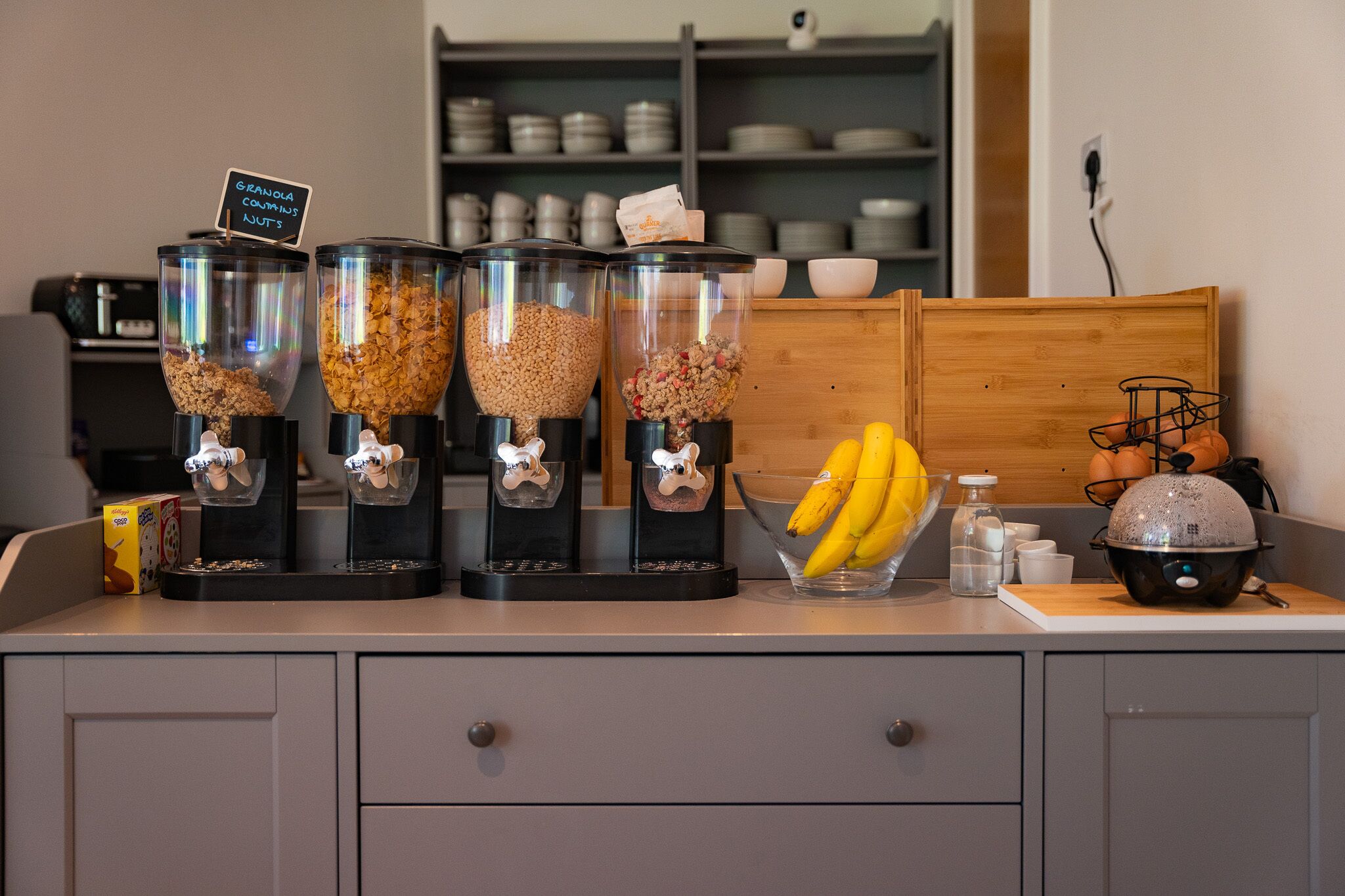 Free daily continental breakfast 