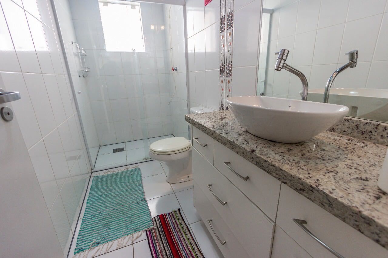 double room | bathroom | shower, hair dryer, towels