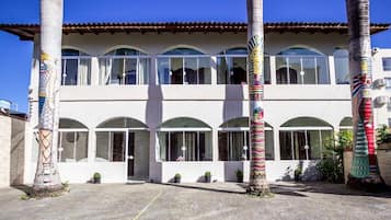 Fachada de la propiedad