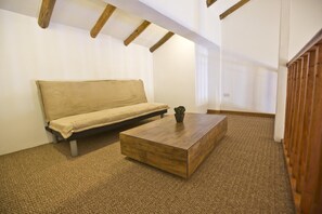 32-inch flat-screen TV with cable channels, TV